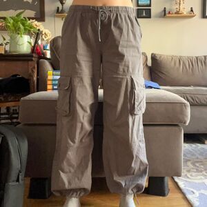 Grey Cargo Pants Women's Small Skater Y2K Feminine Grunge Kim Possible Granola